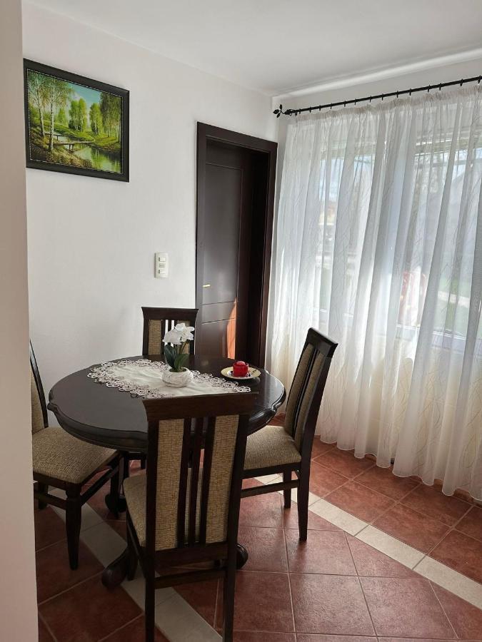 Apartmani Emily & Jully Nikšić Dış mekan fotoğraf