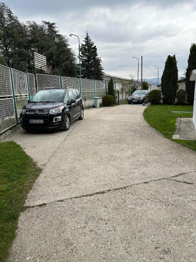 Apartmani Emily & Jully Nikšić Dış mekan fotoğraf