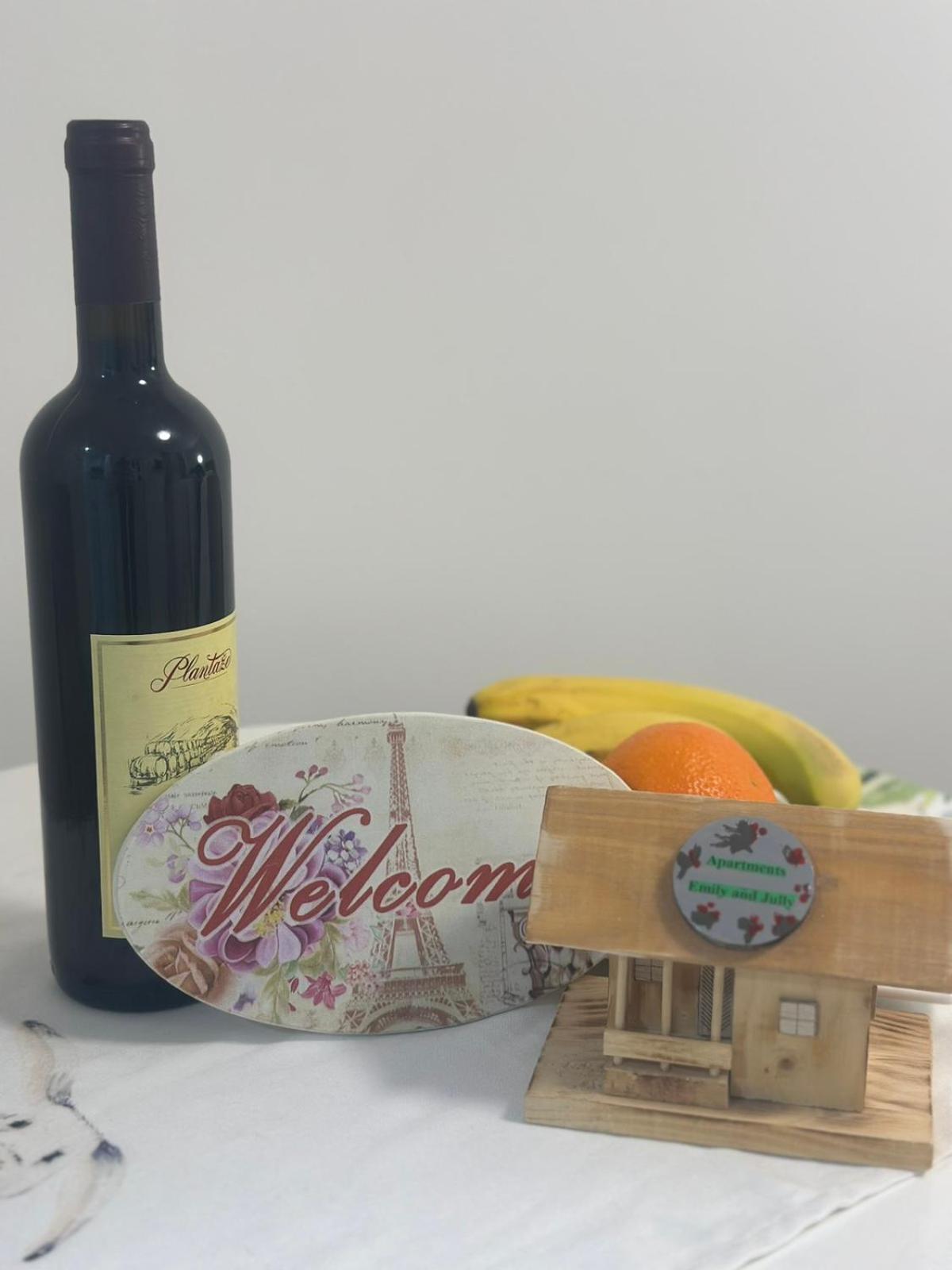 Apartmani Emily & Jully Nikšić Dış mekan fotoğraf