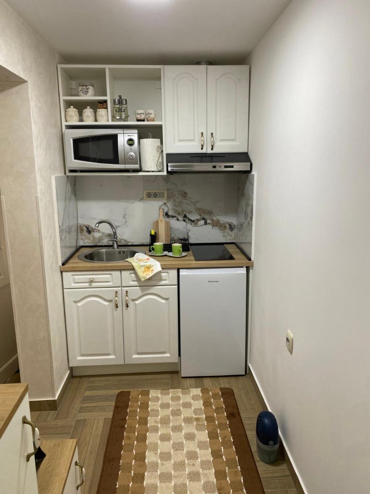 Apartmani Emily & Jully Nikšić Dış mekan fotoğraf