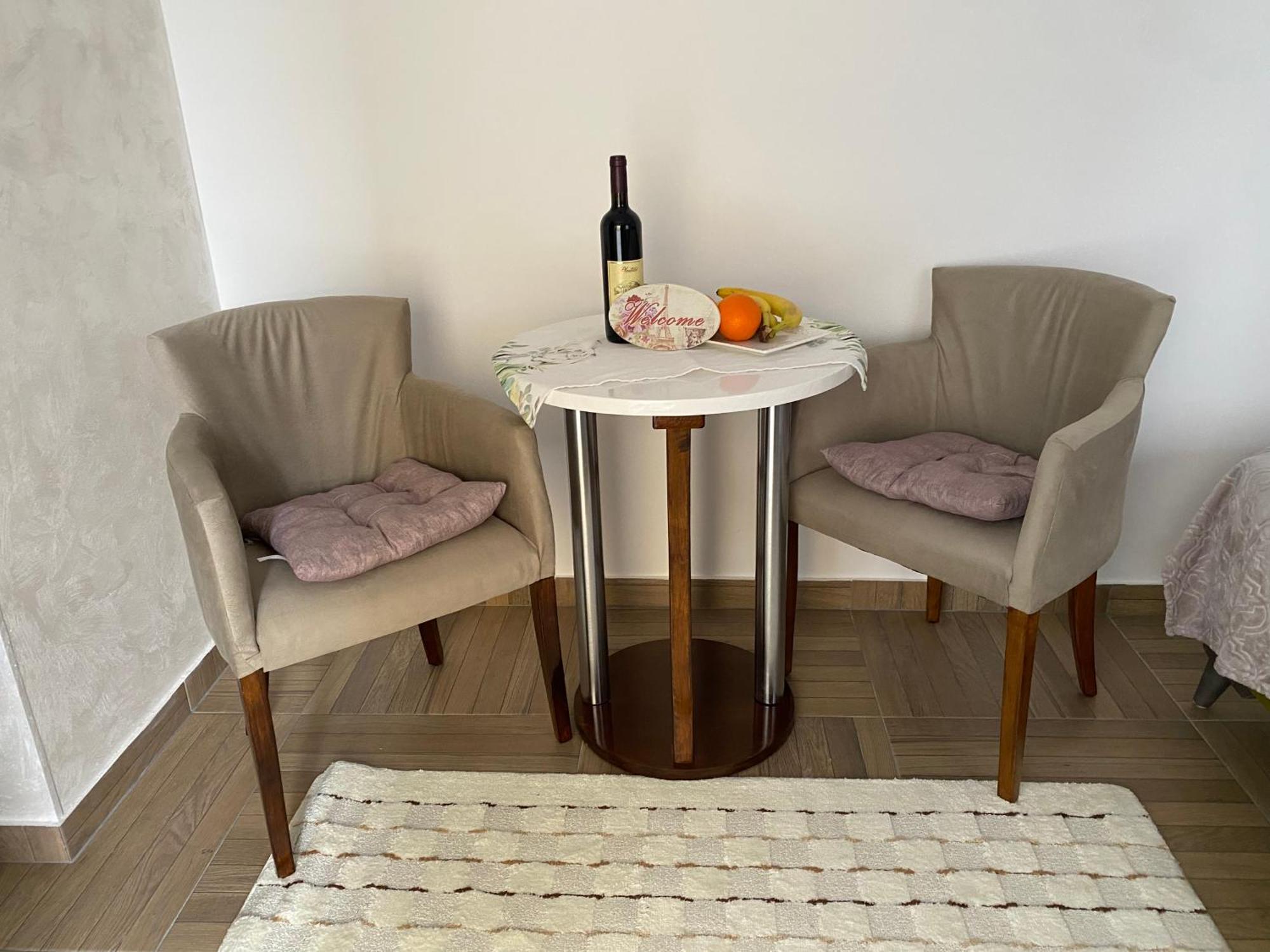 Apartmani Emily & Jully Nikšić Dış mekan fotoğraf
